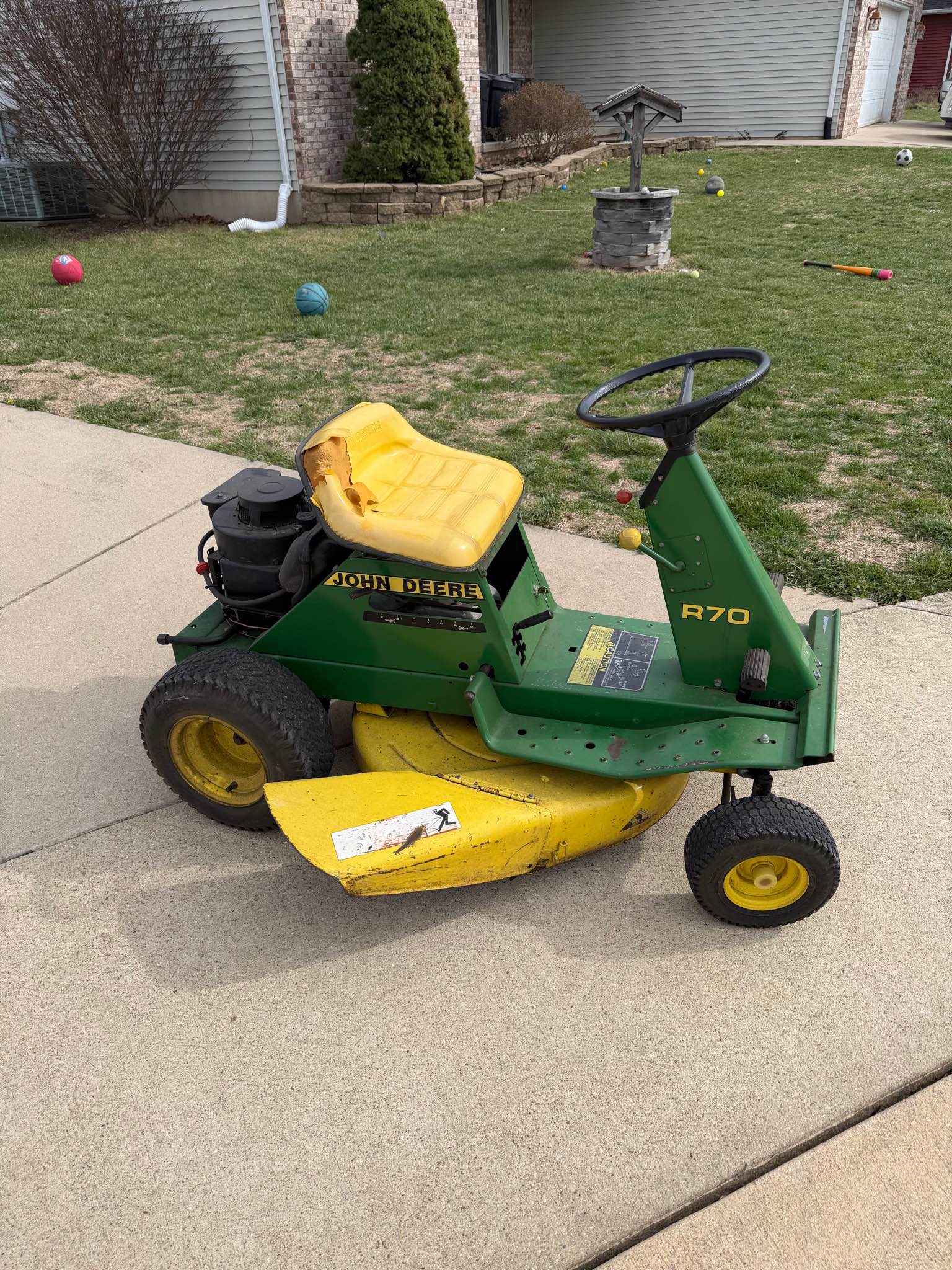 John Deere R70 Riding Mower - Lawn Mowers - Springfield, Illinois ...