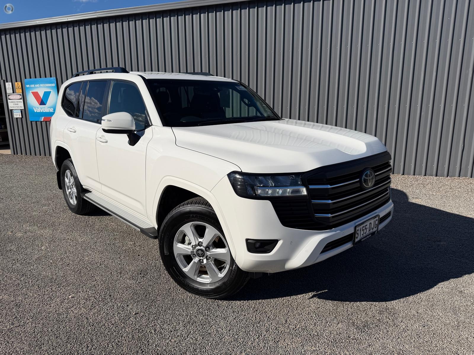 🔥 NOW AVAILABLE – 2024 Toyota LandCruiser 300 Series GXL