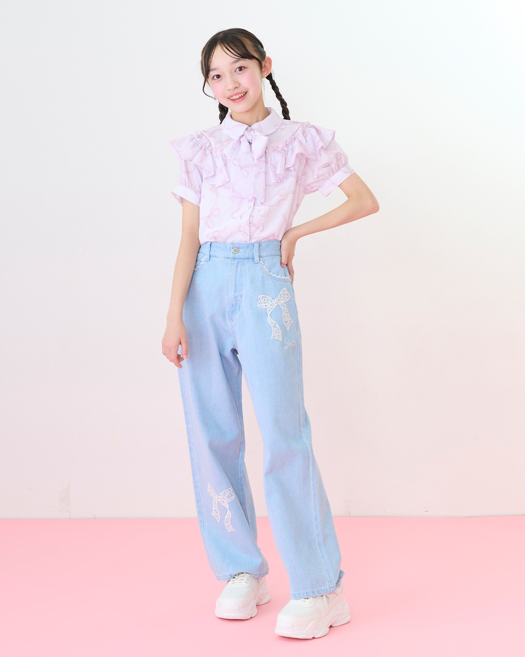 ⋱ New Arrival🎀 ⋰ ワイドシルエットで美脚効果のあるデニムパンツ