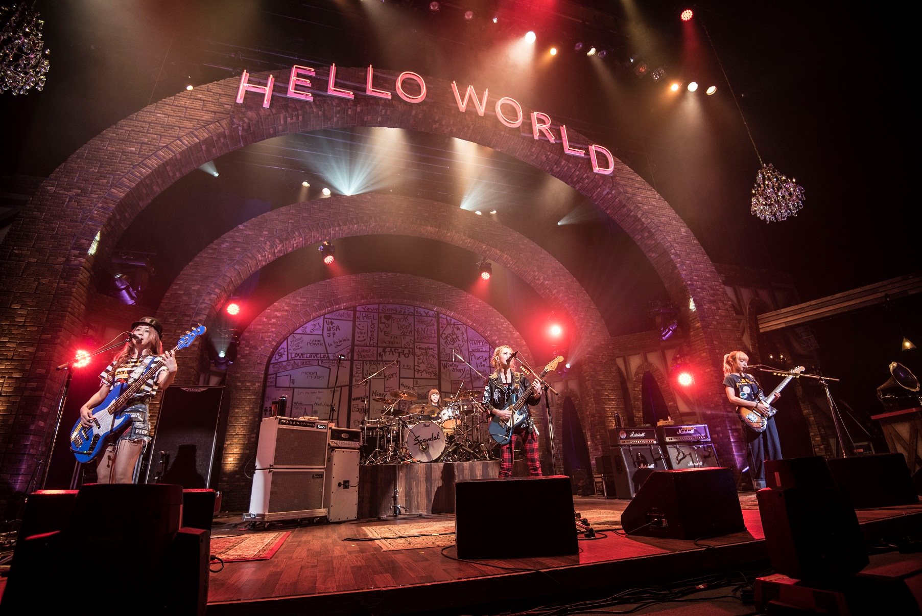 SCANDAL ARENA TOUR 2015-2016『PERFECT WORLD』