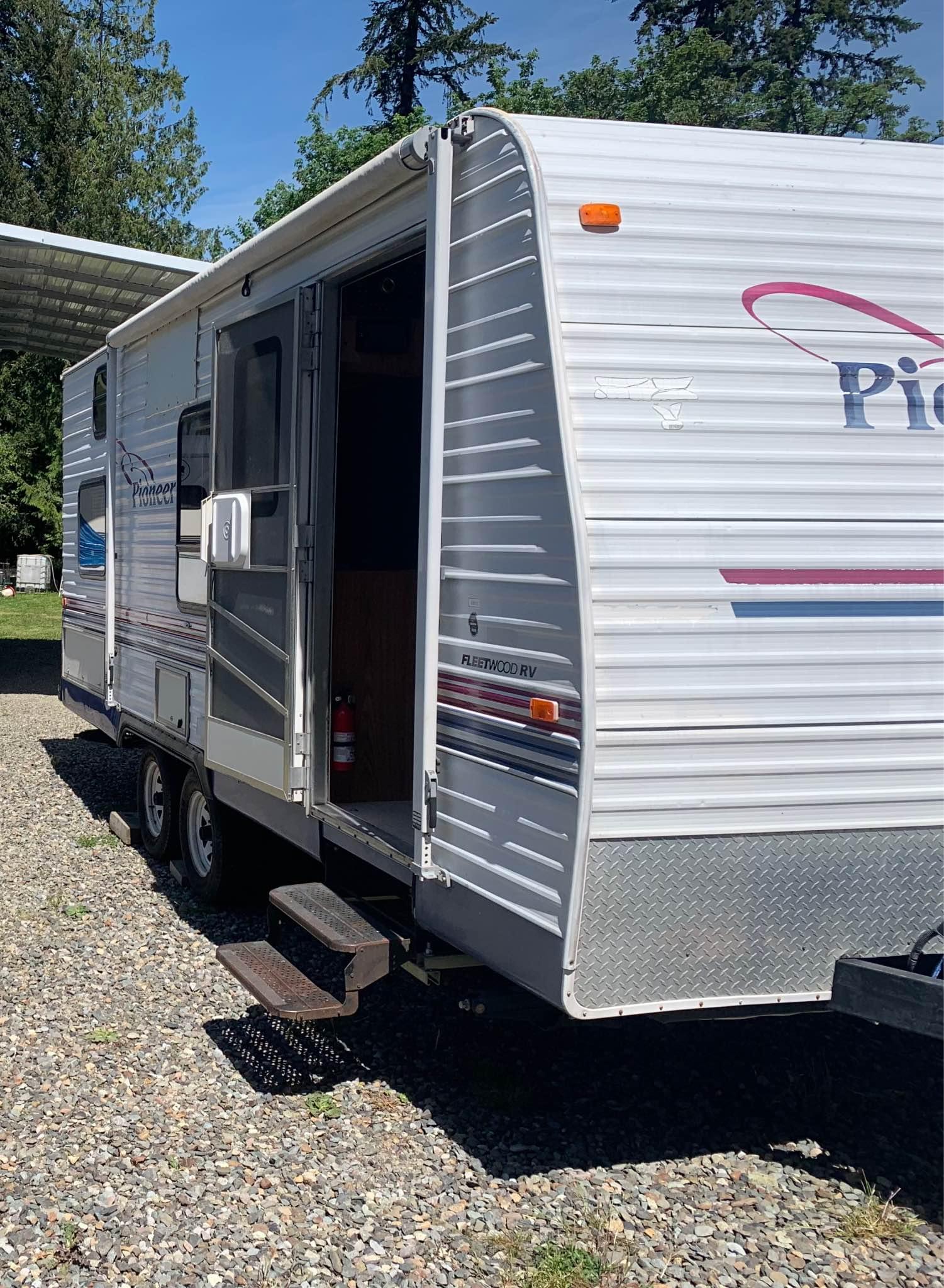 2004 Pioneer 18 ft - RVs & Campers - Castle Rock, Washington | Facebook ...
