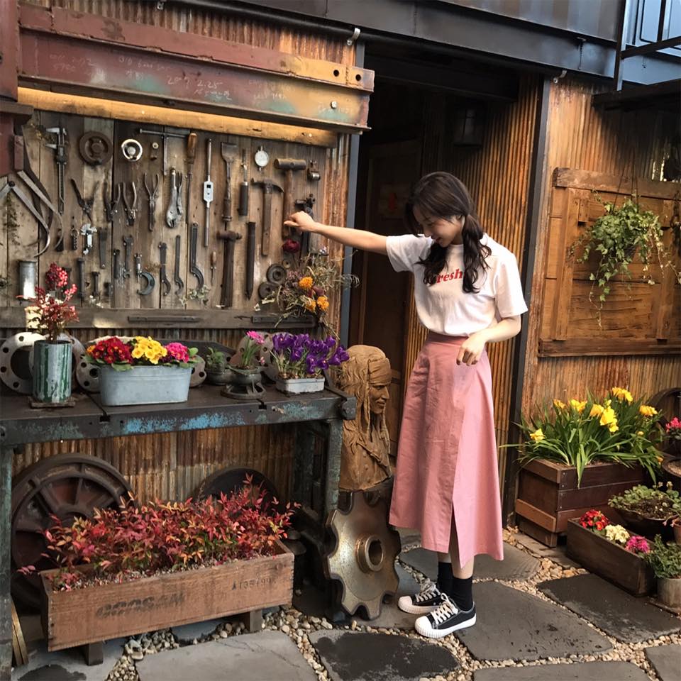 쿠치마치 - 빈티지한 무드의 소녀룩👧🏻🍃💕 홈페이지: http://m.kuchimachi.com 인스타:...