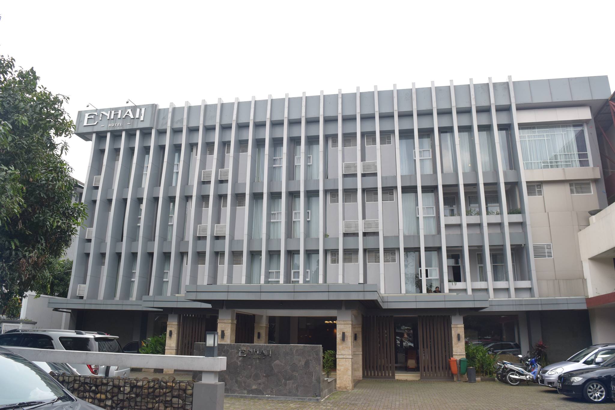 Enhaii Hotel | Bandung
