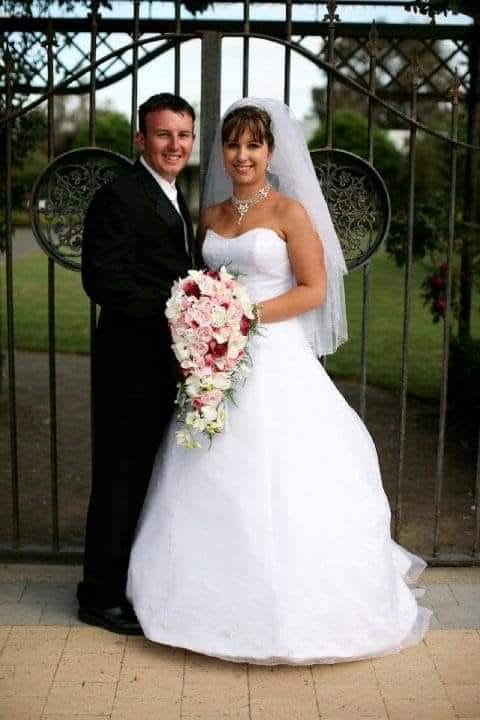 Anne Weekes -religious marriage celebrant who performs civil ceremonies ...