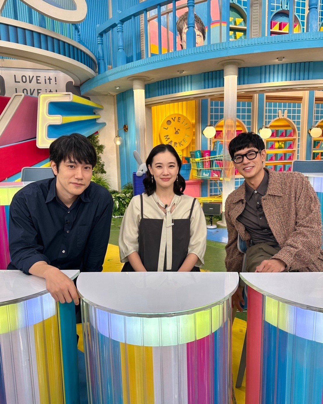 白洲迅與美臀藝人#竹內涉宣佈結婚恭喜🎉 #點開照片有全文截圖（圖/白洲