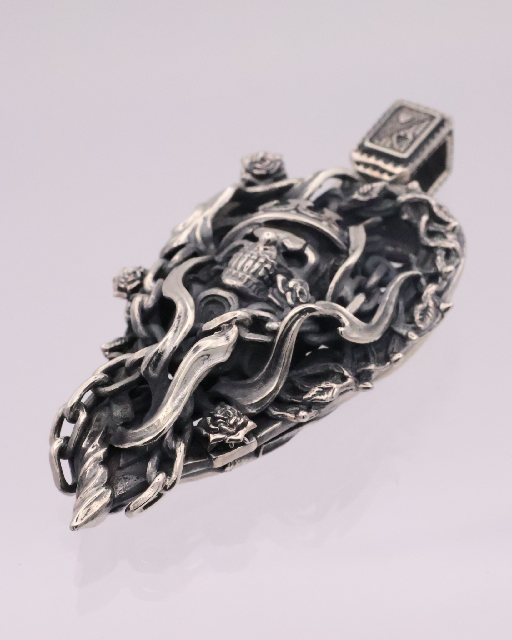 F.A.L（Silver Accessory） (@venomglow.fal) • Facebook