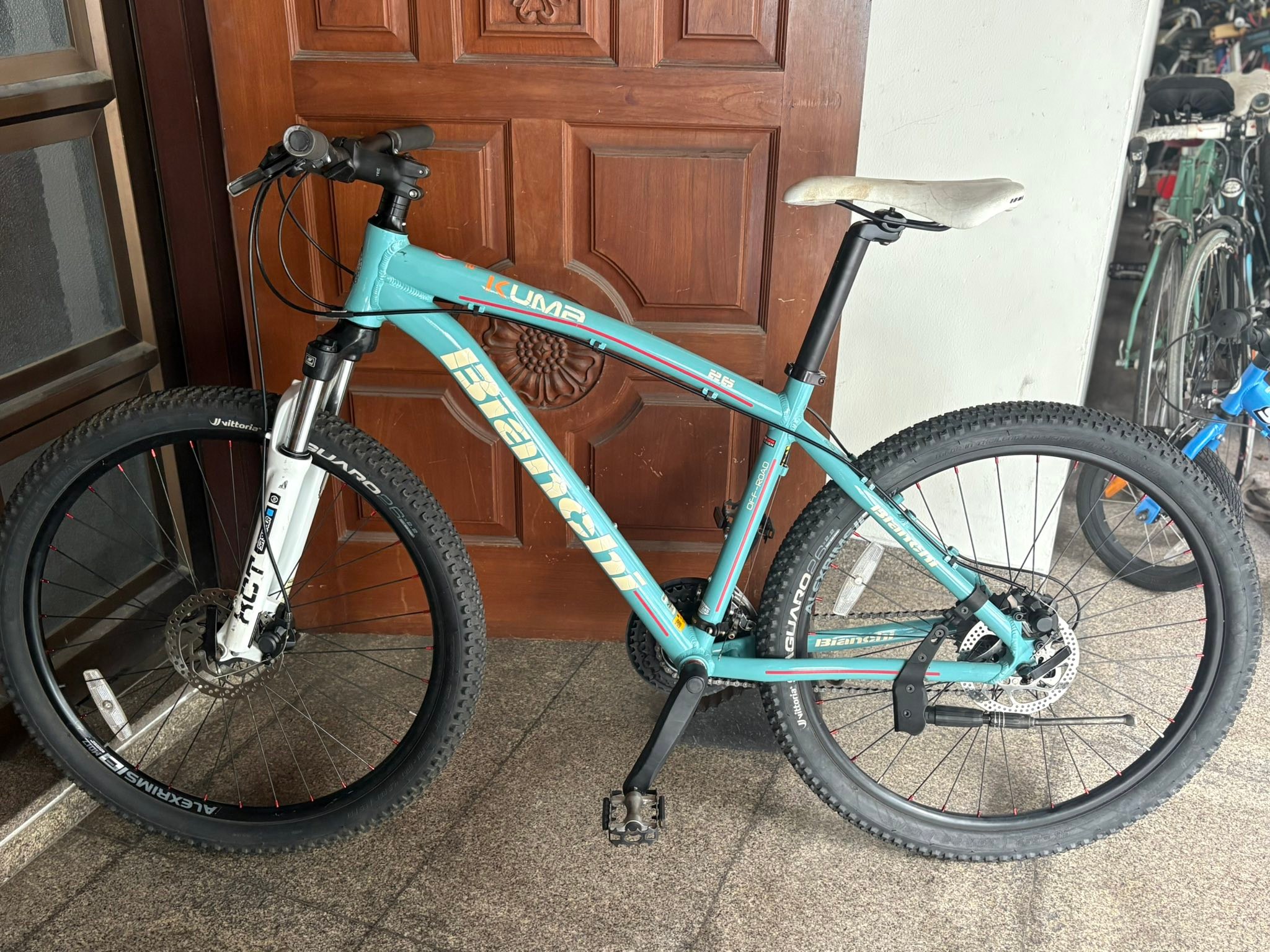 Bianchi Kuma 26” size 17”