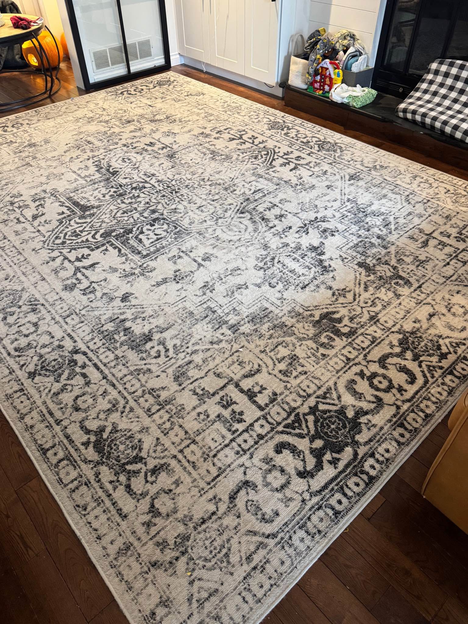 Urban barn rug surya - Area Rugs - Langley, British Columbia | Facebook ...