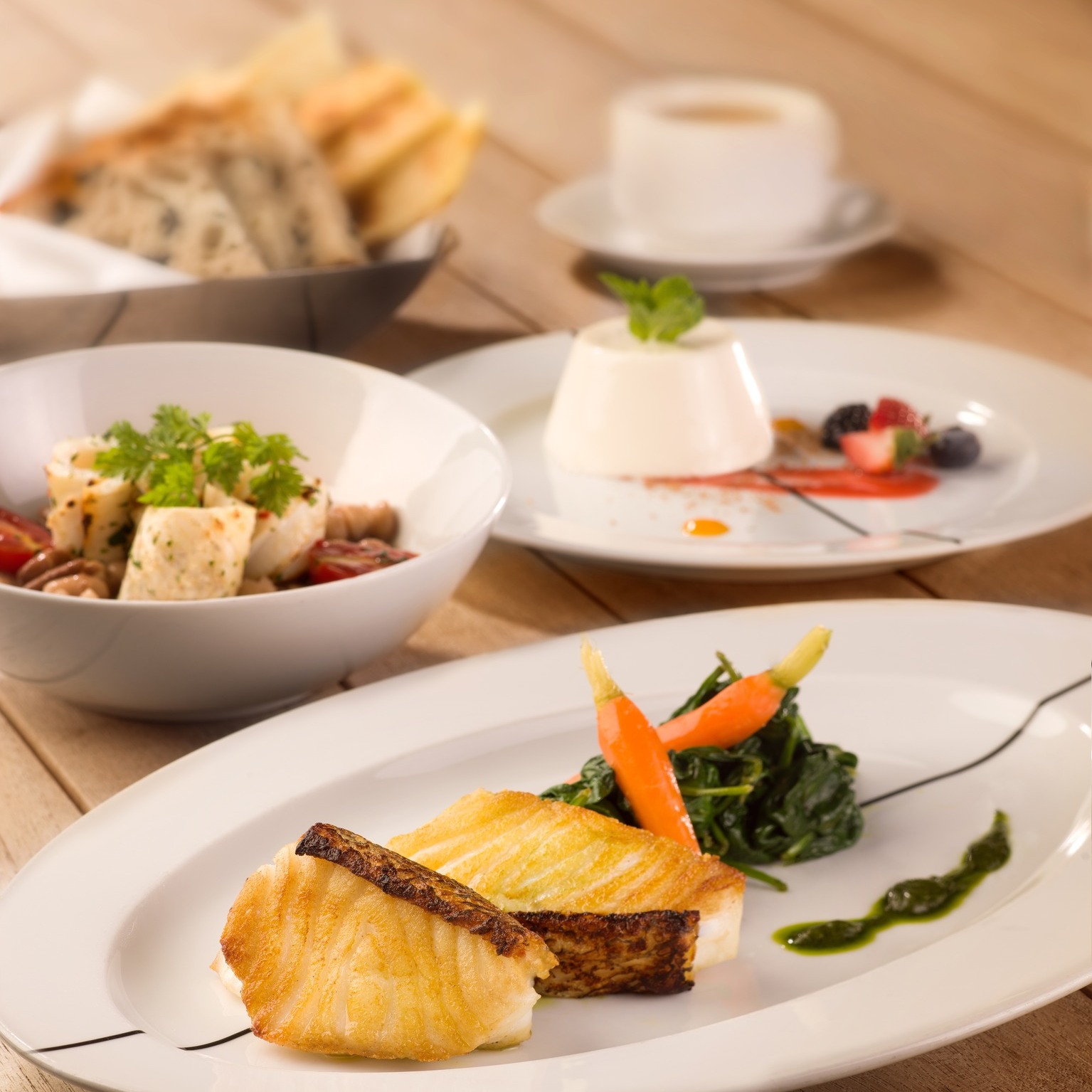 Buy-1-Get-1-Free on Set Lunch at... - Paper Moon Hong Kong