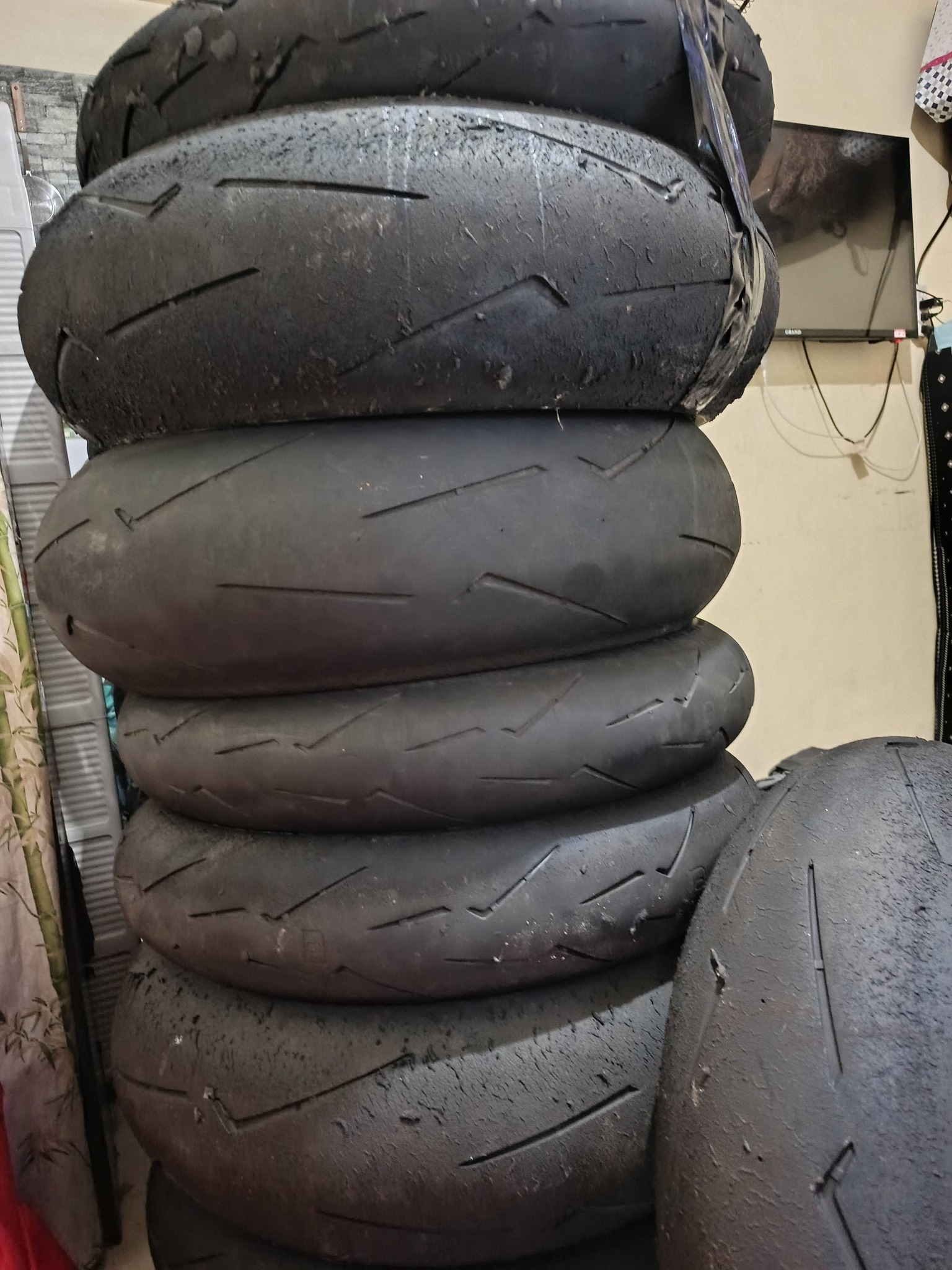 Used Pirelli Supercorsa SC1 V4 tires for sale