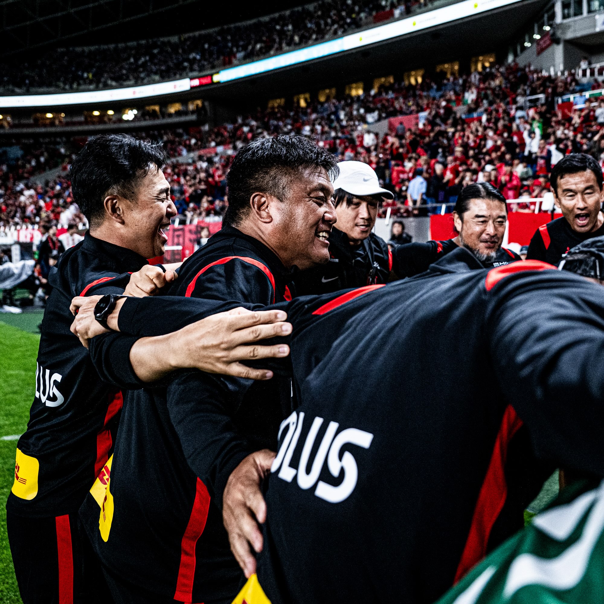 BIG SMILES IN OUR HOME! #UrawaRedDiamonds #urawareds #浦和レッズ