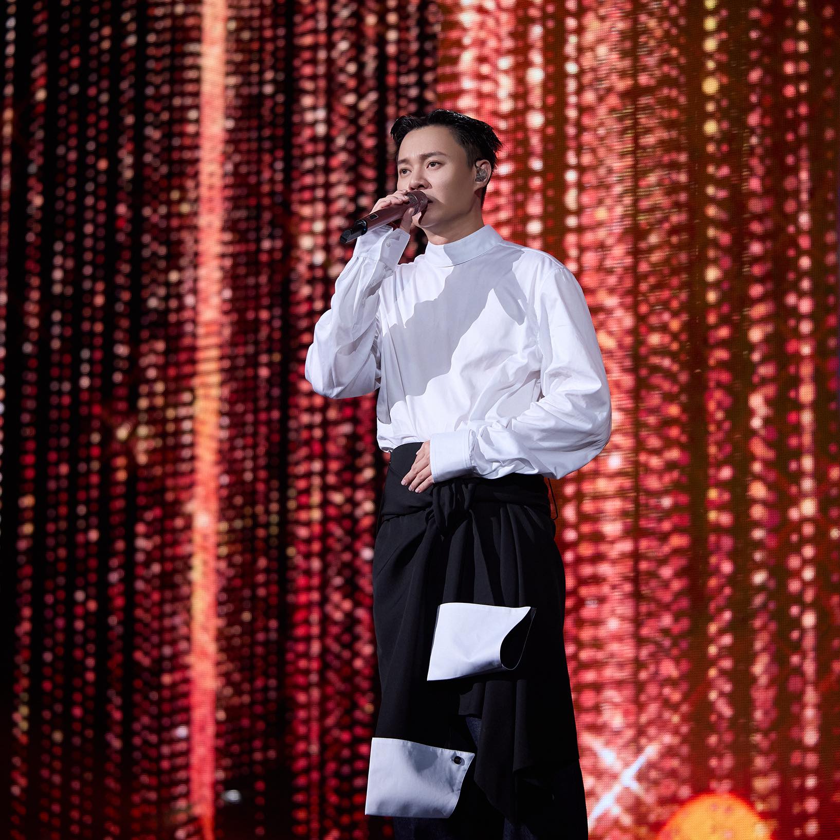 許富凱 Henry Hsu - 壯圍星夜沙丘音樂會 很開心再一次來到宜蘭壯圍... | Facebook