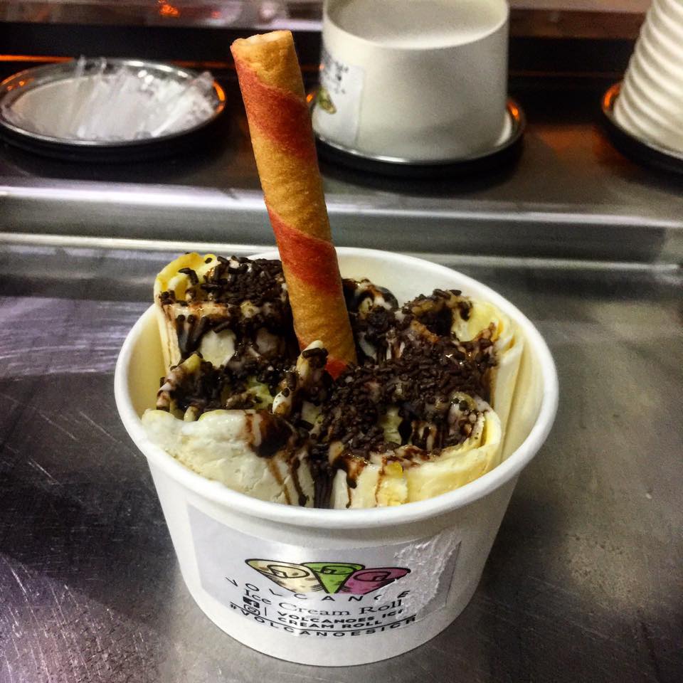 Volcanoes Ice Cream Roll - Banana Split ? Nahhhh its Planet Of The Apes ...