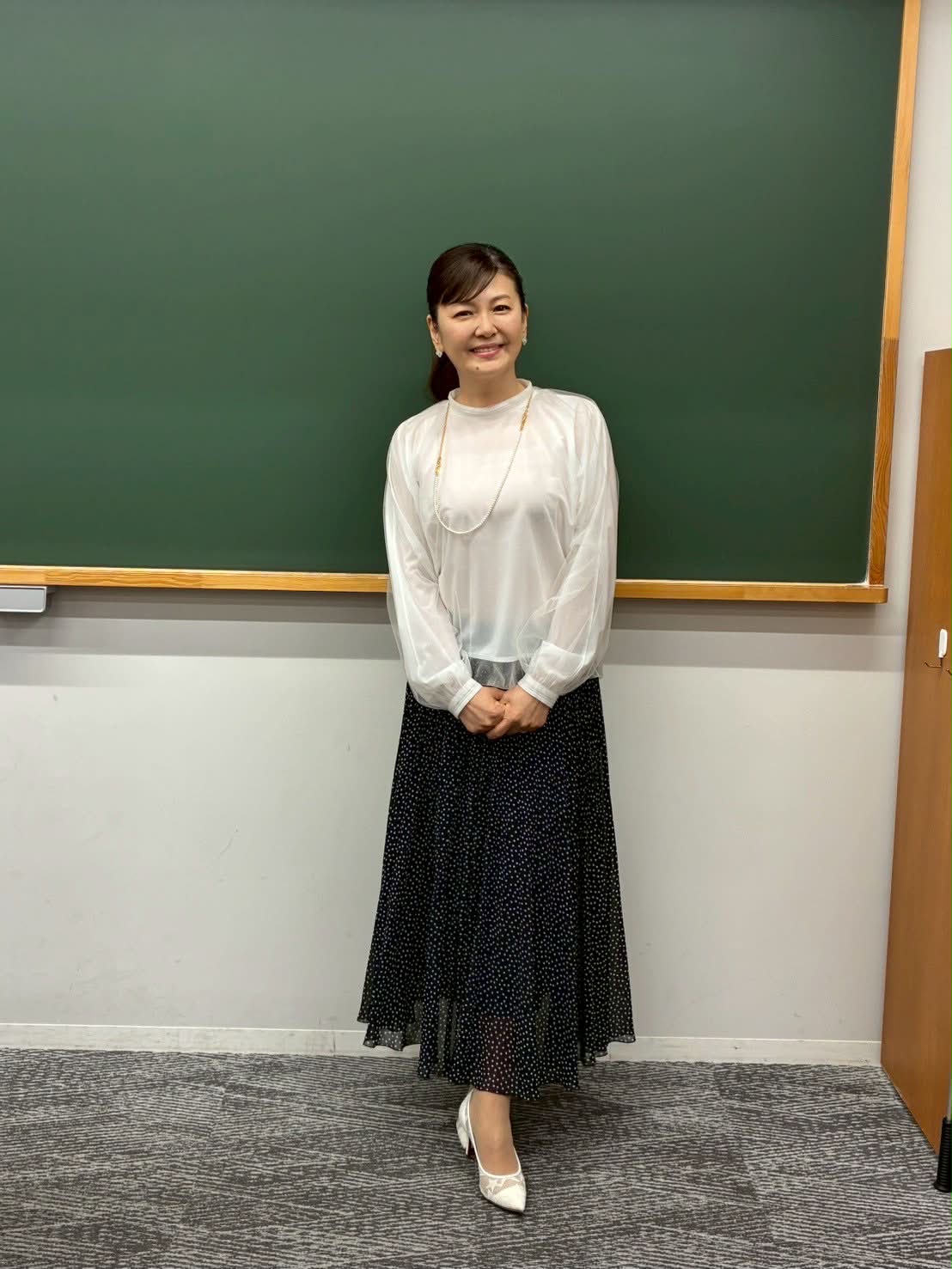 南野陽子 - 南野陽子 added a new photo.