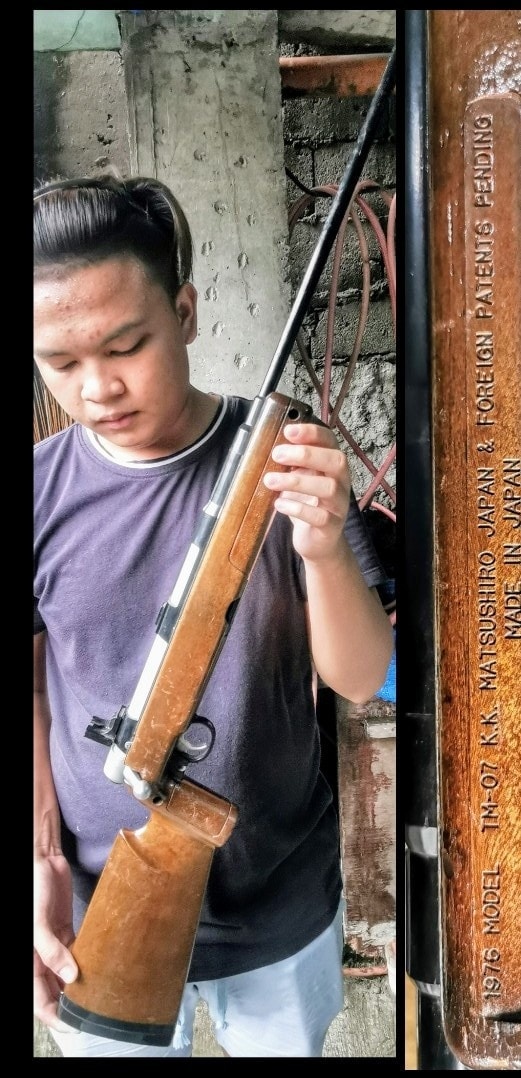 Lockdown Pick Display Guns! These are Rifles and a gun that can