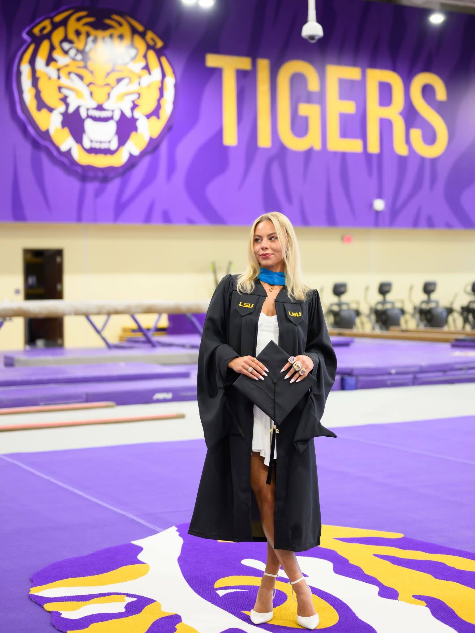 lsu graduation dress code MISSING SIZES@LA