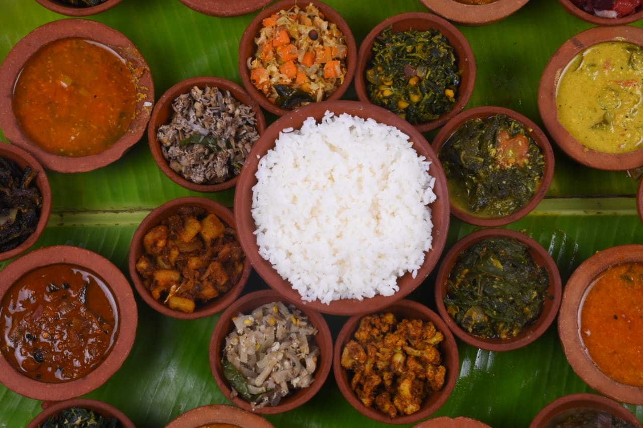 Manpaanai Samayal In Tamil , Pathaneer Preparation Tamil – UHUI