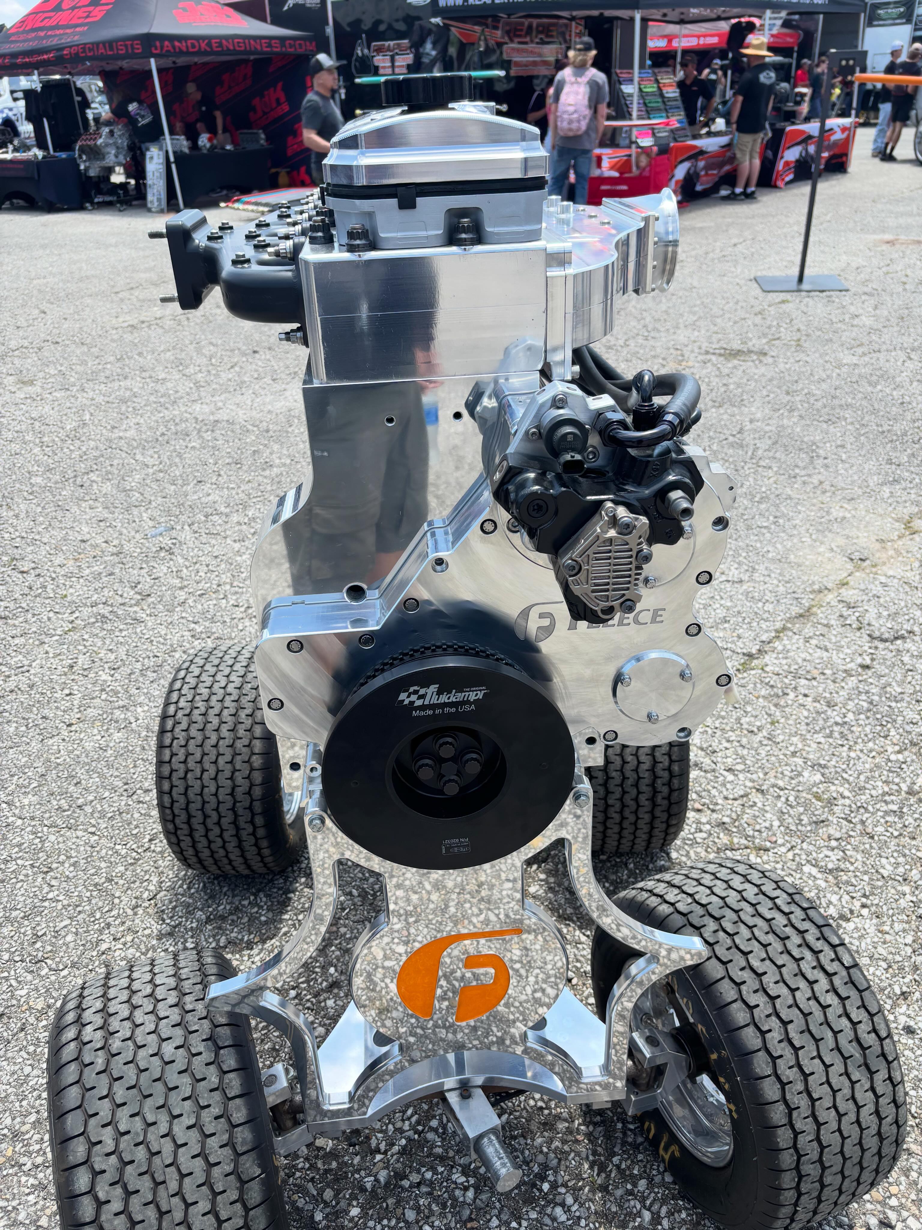 Mi Fleece Performance Cummins billet block para 4,000hp, es una obra