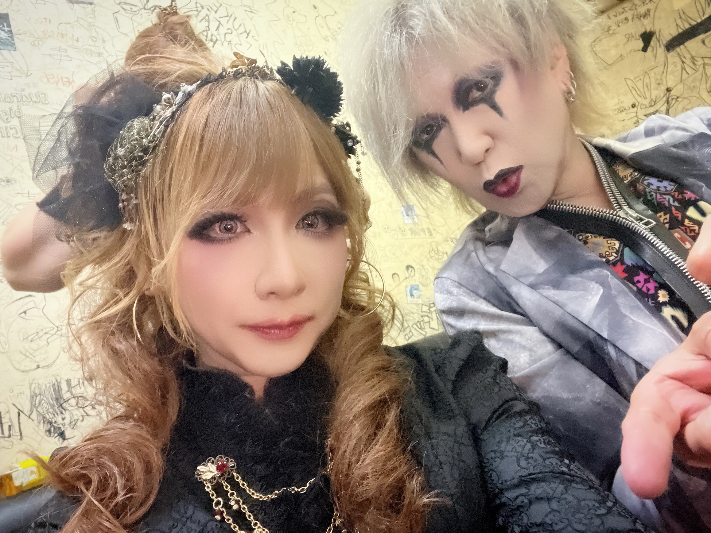 HIZAKI_Official (@100044146524064) - Home | Facebook