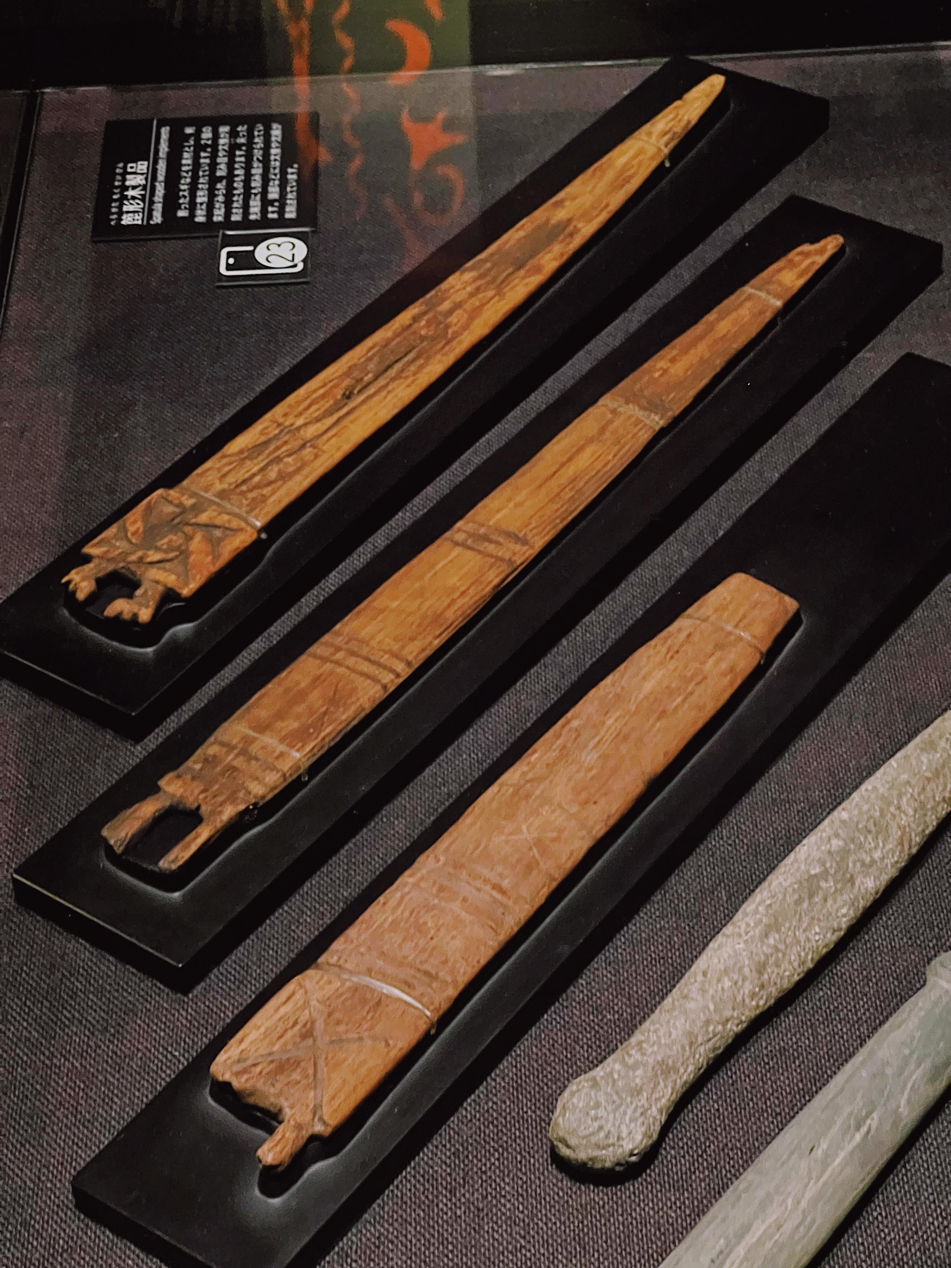 7月から始まる東北歴史館の「世界遺産縄文」展のグッズに遮光器土偶