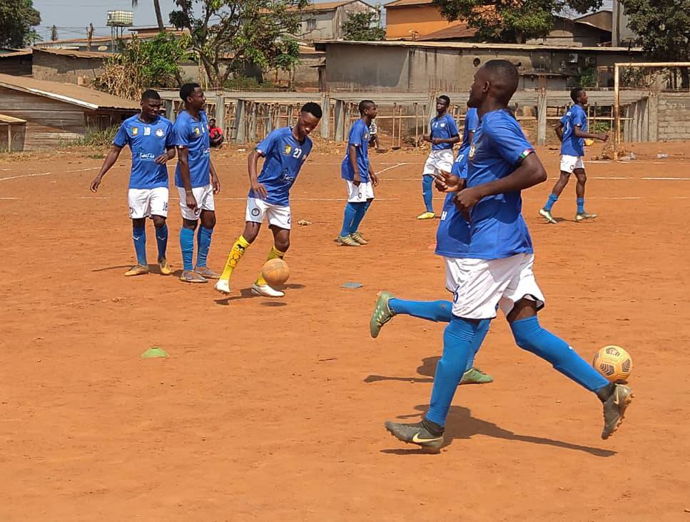 MERCI Football Club de... - MERCI Football Club de Yaoundé