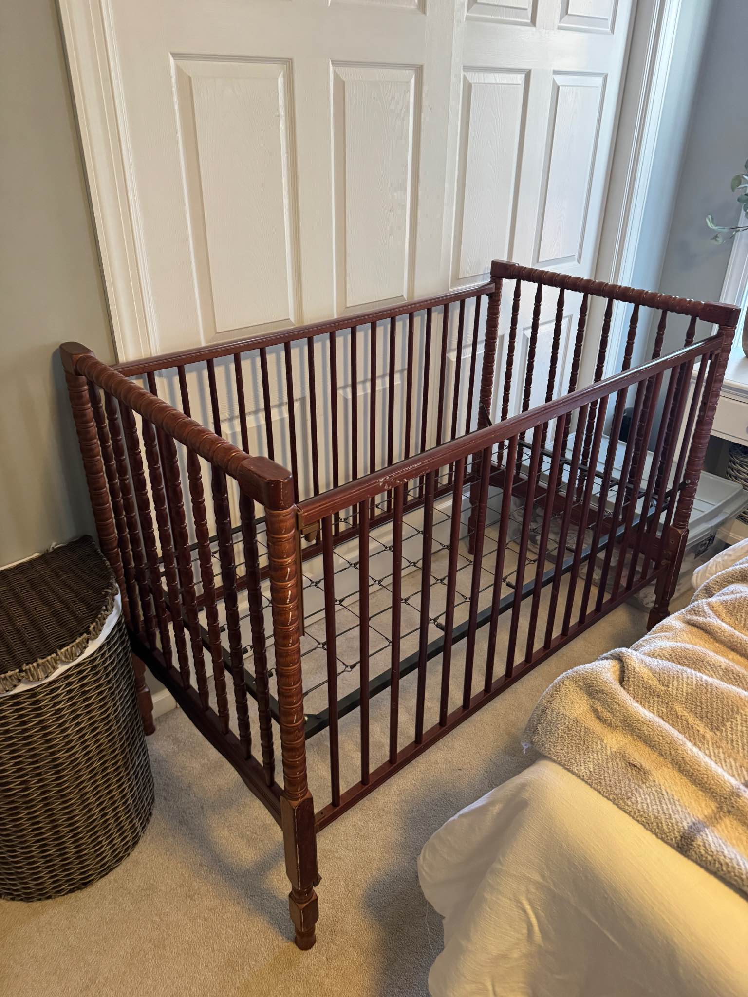 DaVinci Jenny Lind Crib - Cribs - Wake Forest, North Carolina