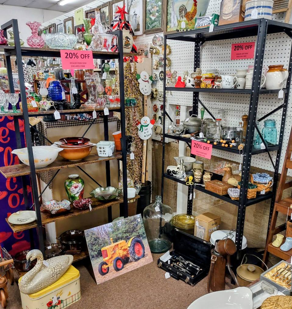 The Fayetteville... - The Fayetteville Antique & Craft Mall