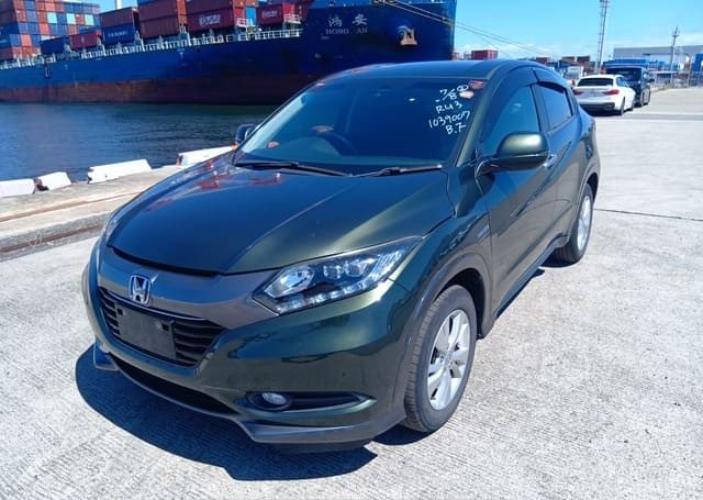 2014 HONDA VEZEL HYBRID X Full Payment Up To Mzuzu: MWKK33,585,024