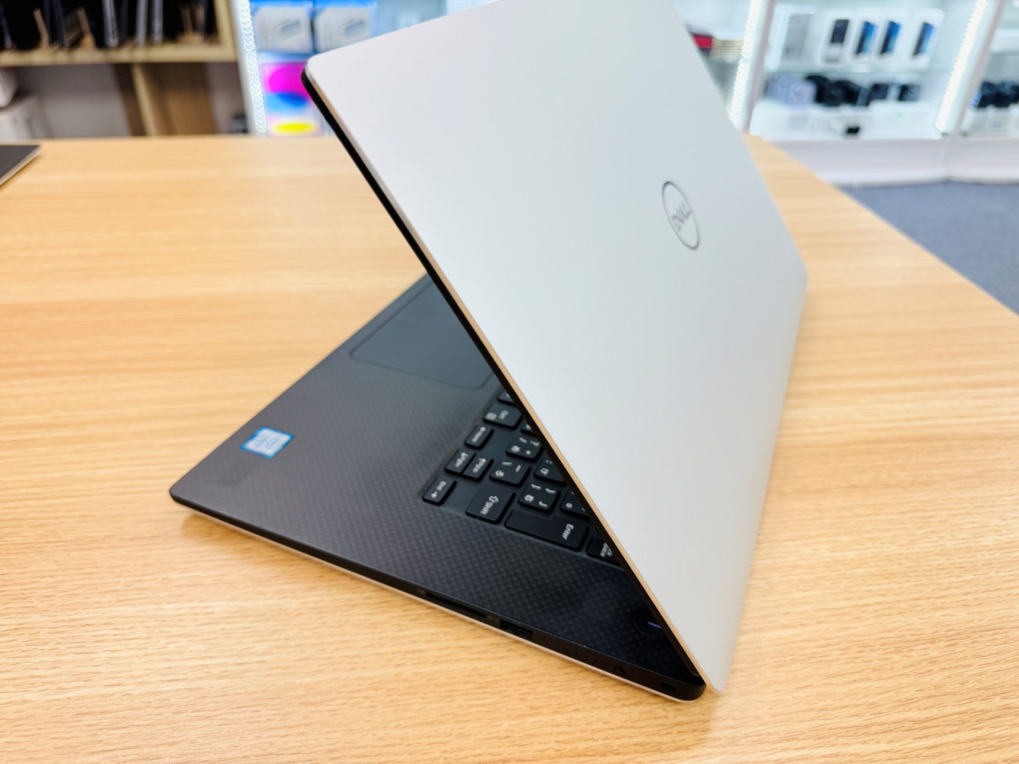 Dell Precision 5540 Core i9-9880H | 32gb | 512gb | 15.6inch 