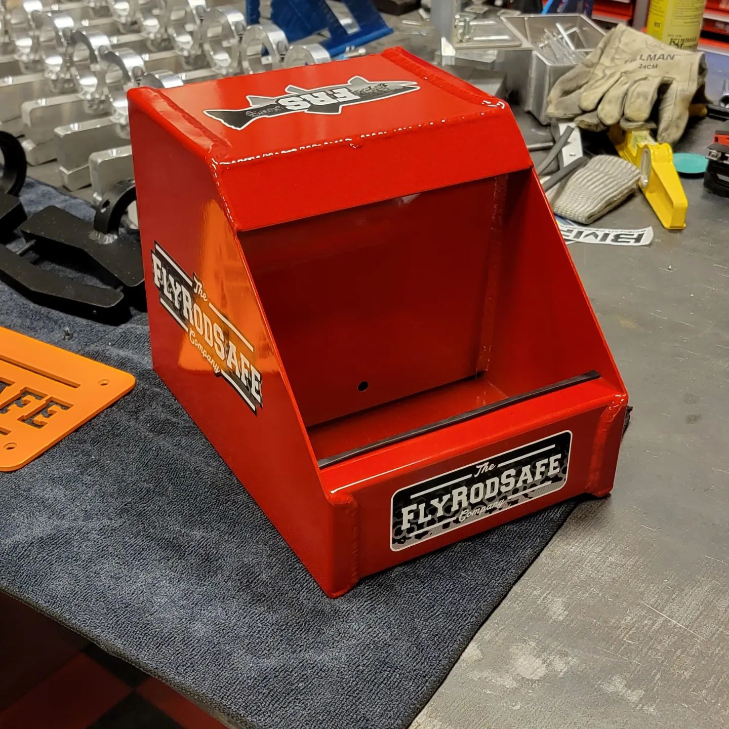 Fly Rod Safe - FRS Dog Waterbox in mettalic red new home in Missouri to ...