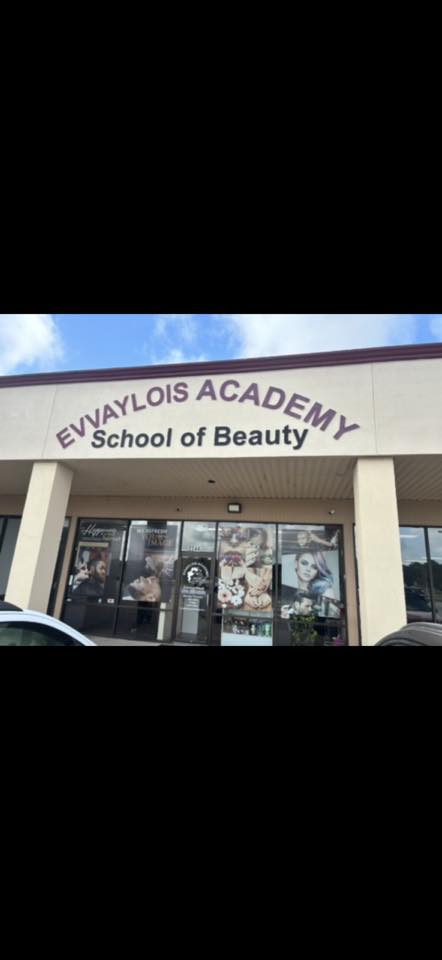 Evvaylois Academy School of Beauty | Brenham TX