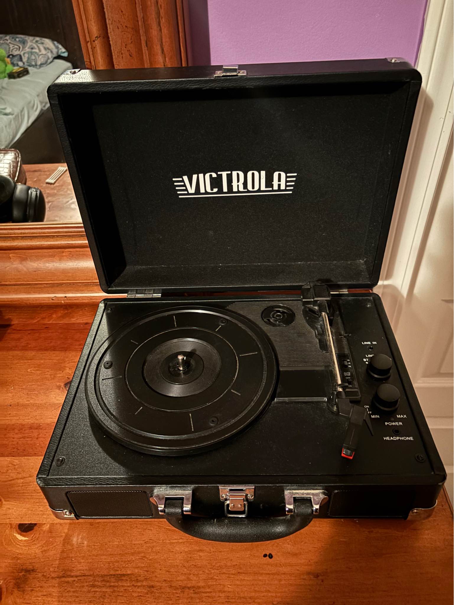 Used vinyl record player - Music - Dacula, Georgia | Facebook ...