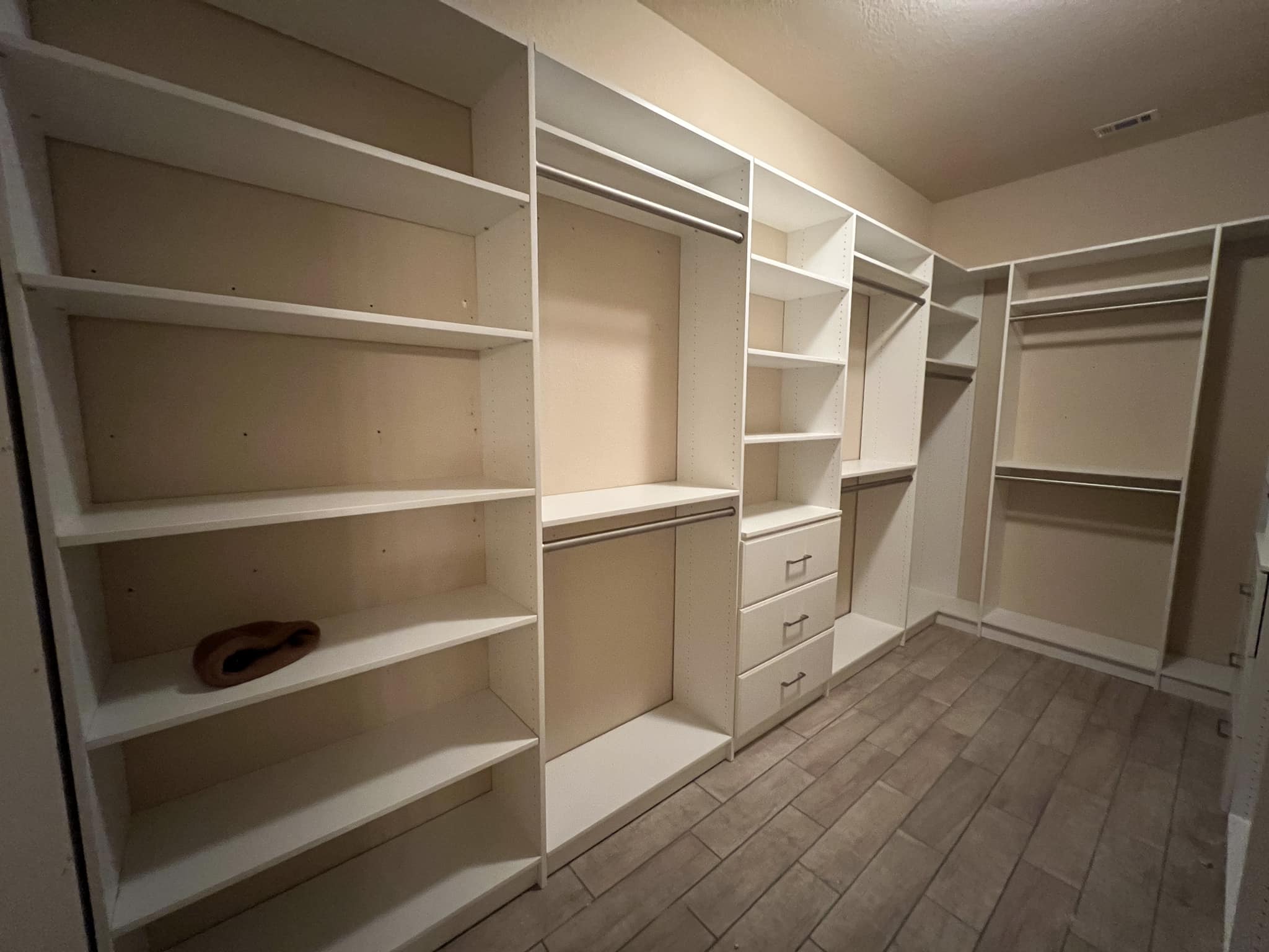 Familia Closets | San Antonio TX