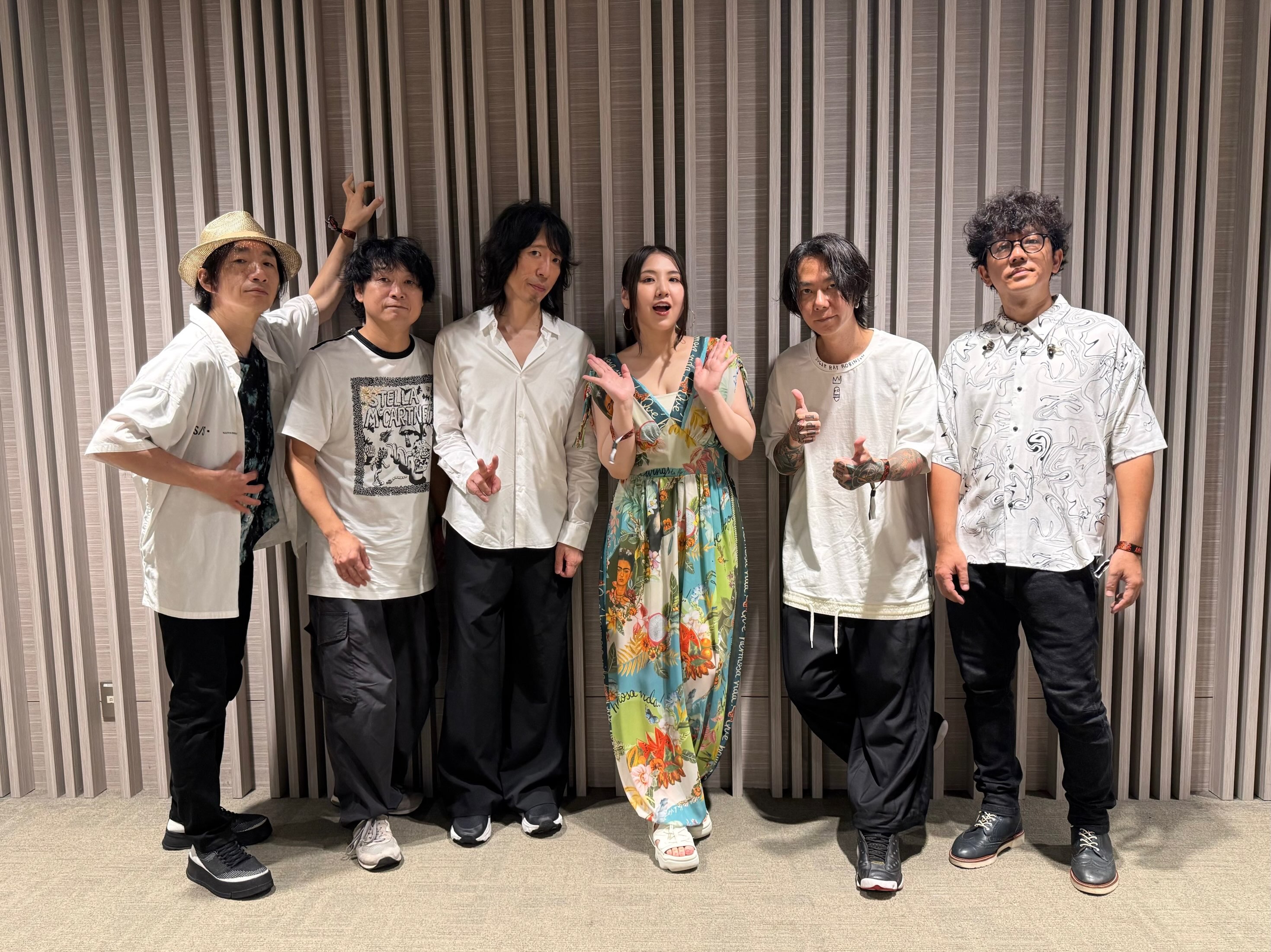 阿部真央【Mao Abe】 - 阿部真央【Mao Abe】 added a new photo.