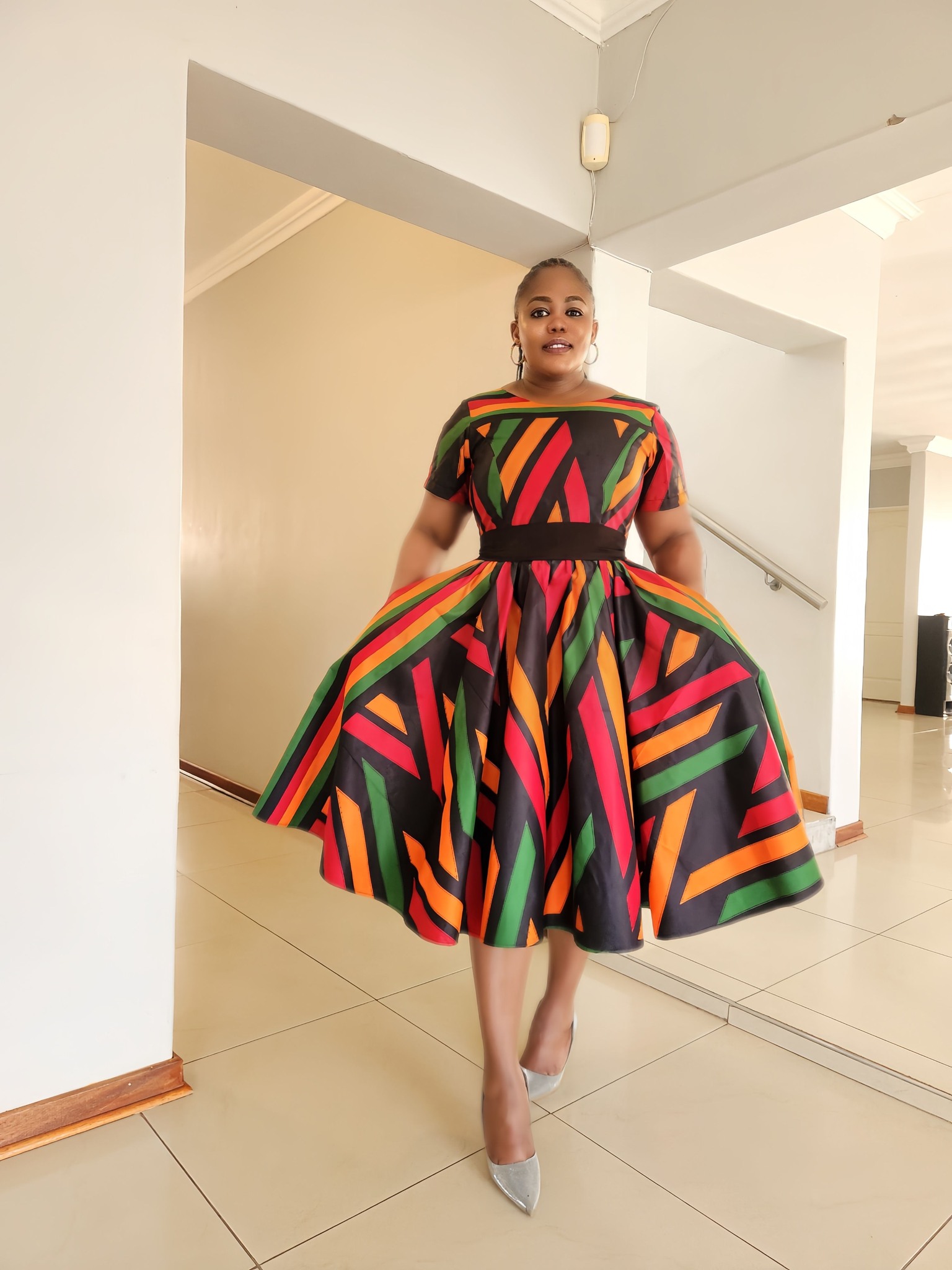 Ladies! Why do we love dresses with pockets? Today I am wearing Zambia. 🇿🇲 Ku Chalo A Zambian Chitenge, interpreted through Berry Heart Creations There is a chapter in The Business of