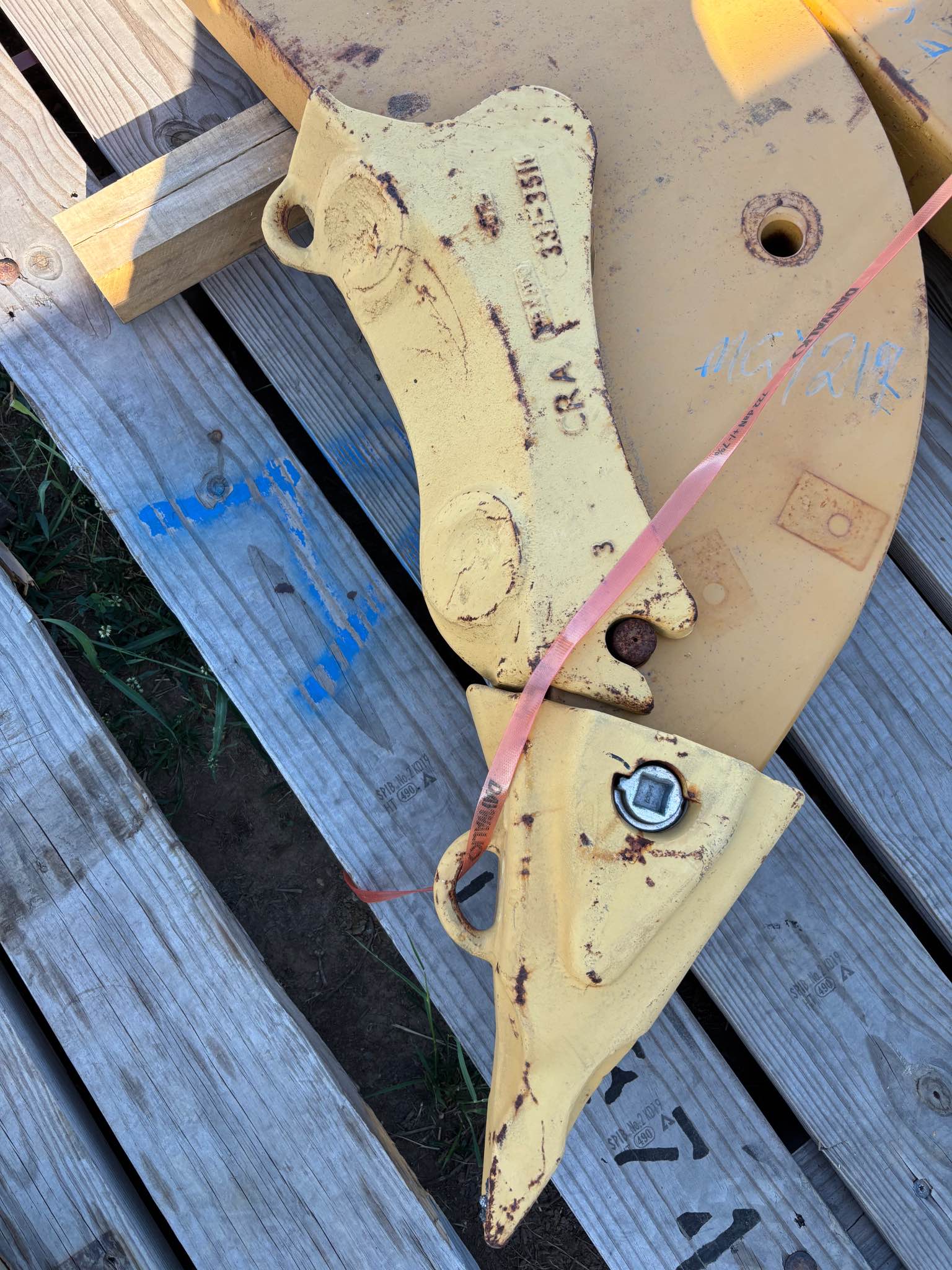 Unused D10 Genuine Caterpillar Ripper Shanks - Hand Tools - Ipswich ...