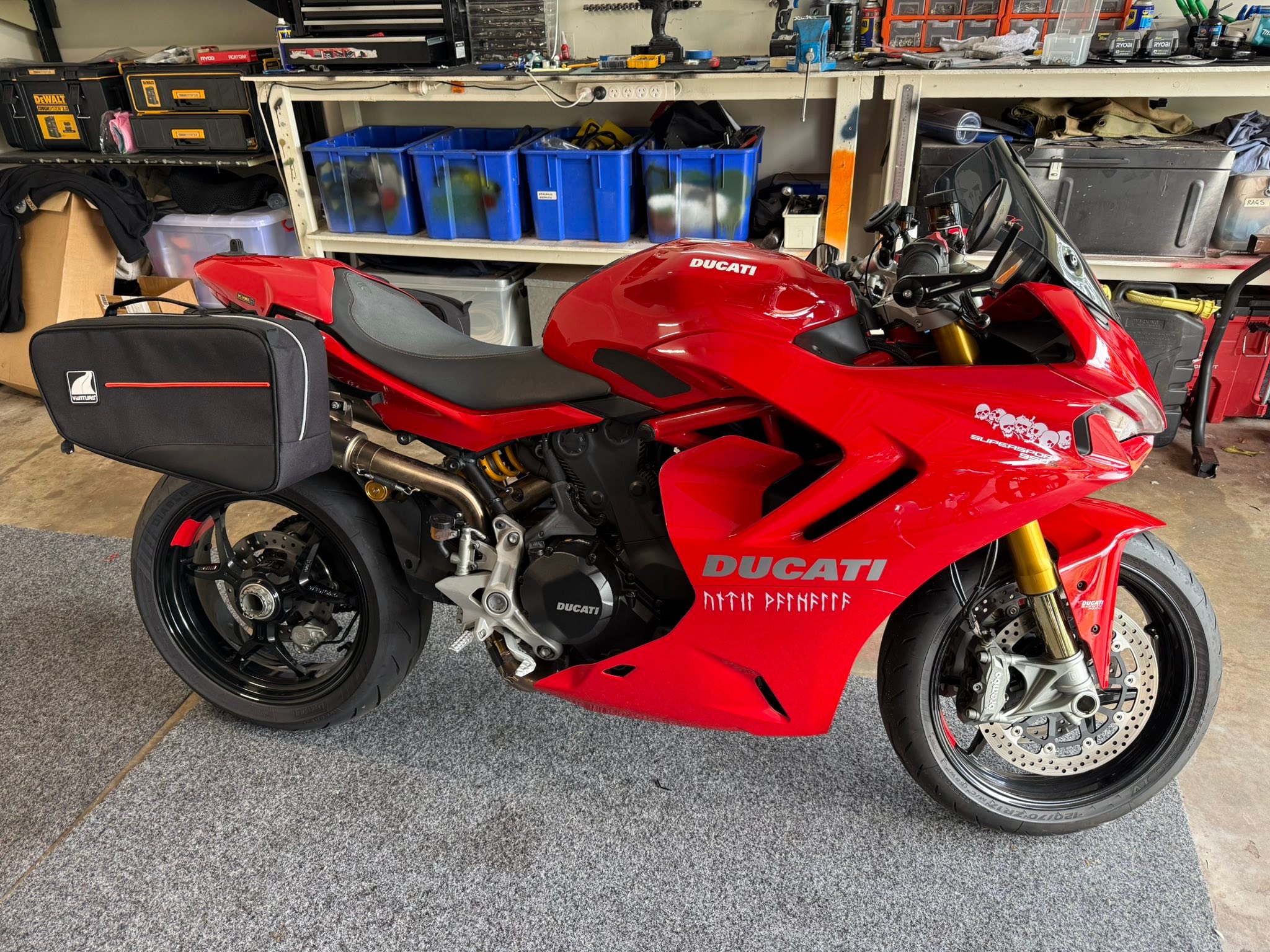 Up for sale, my beautiful all original YZF-R46 (R6) Sun and Moon