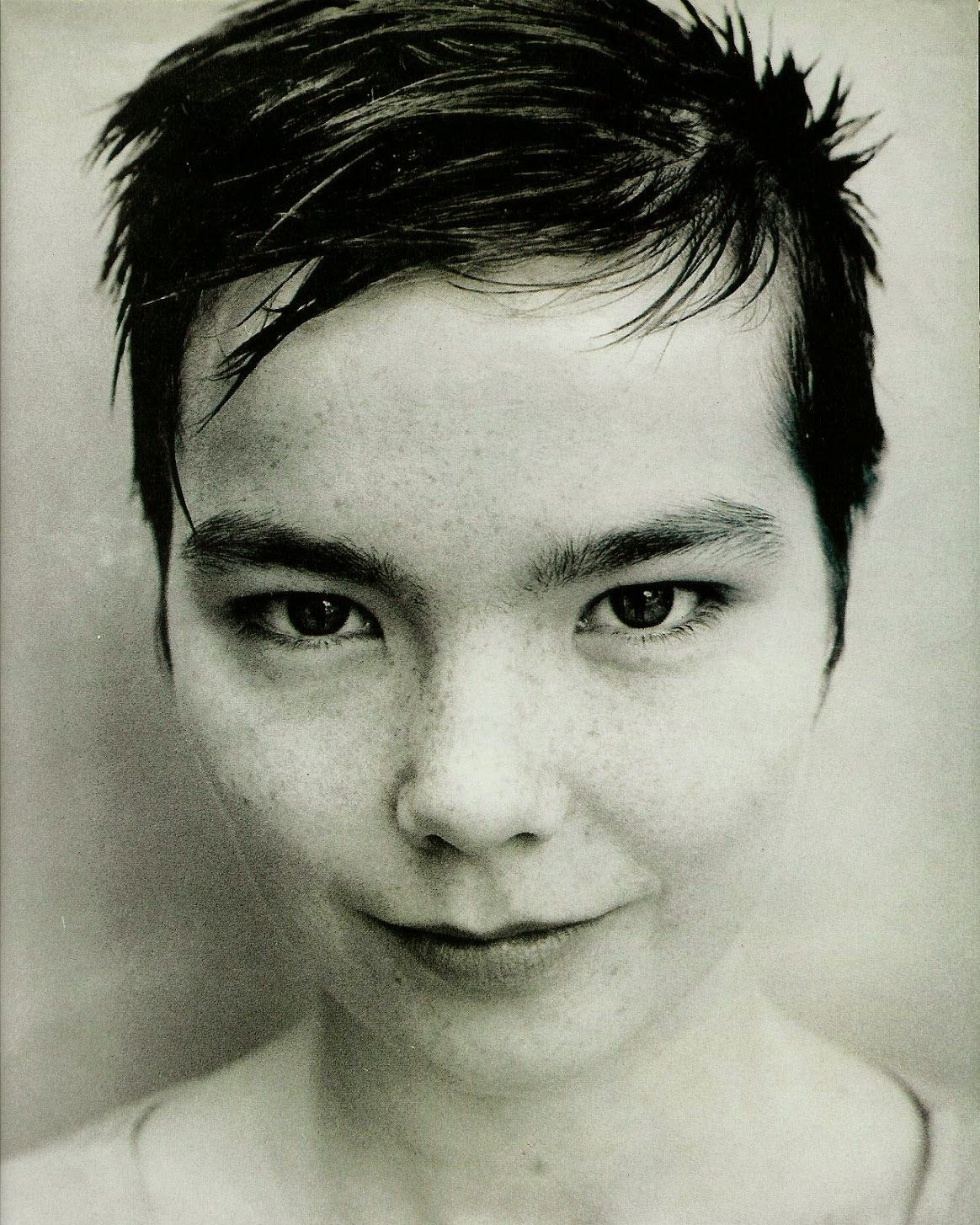 Björk - Select Magazine Original Scan (1989)