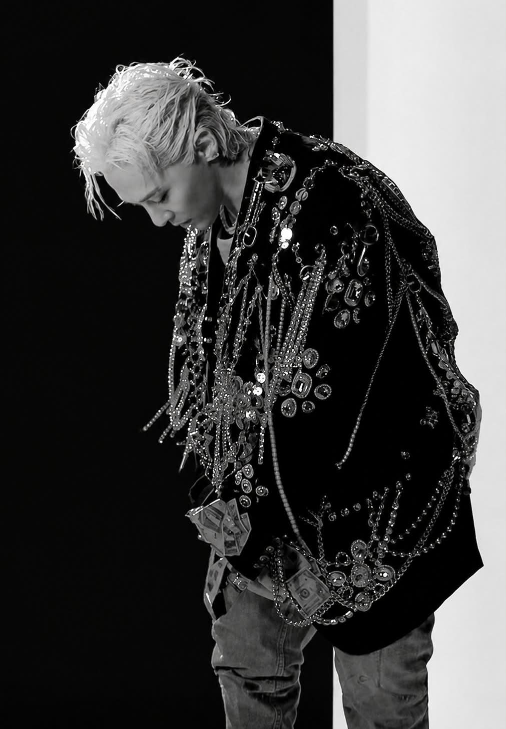 G-DRAGON着19ss ジュンヤワタナベ　ベトンシレ G-DRAGON x Junya Watanabe MAN SS27 BLING BLING BLING Blazer. BiiiG