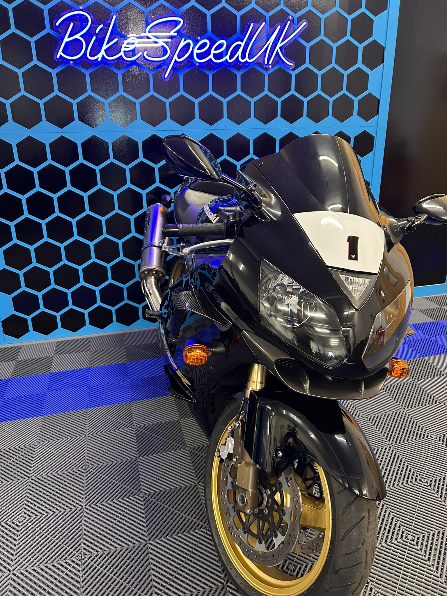 2004 Kawasaki Ninja ZX-12R for sale at Bikespeeduk