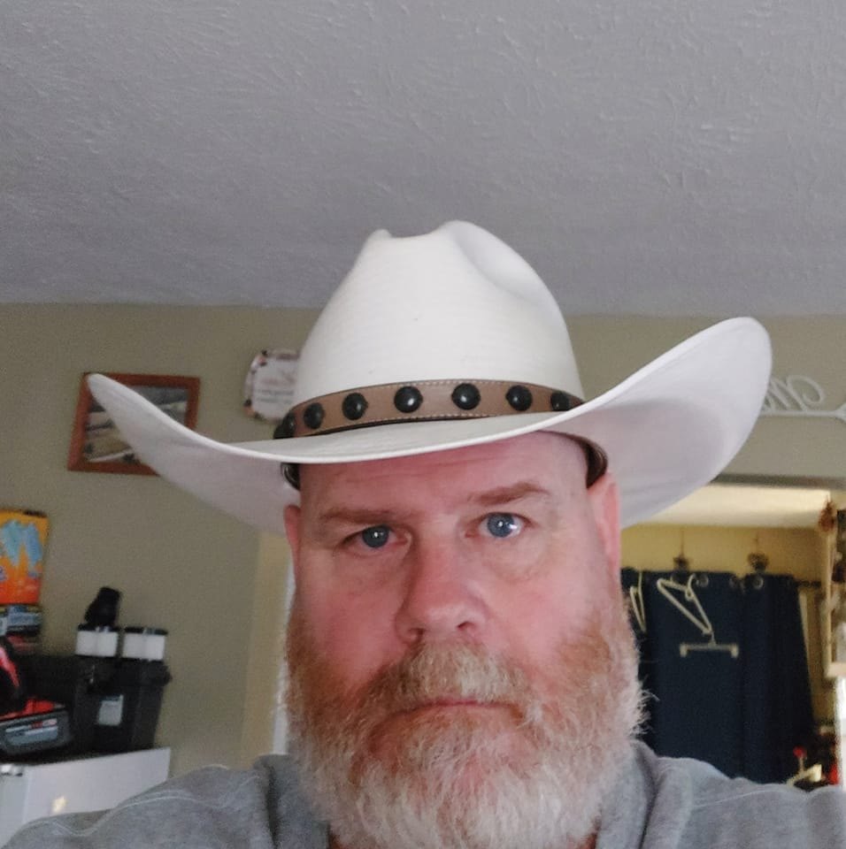Larry D Warren