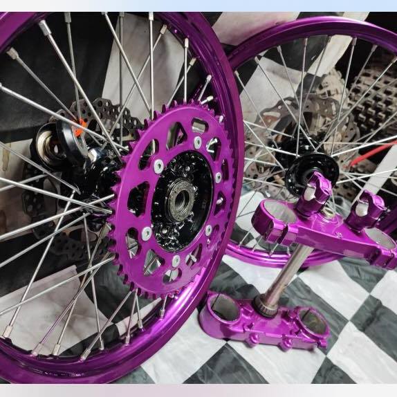 All types of motorcycle wheels Re spoked ,,,, Remove and refit tyre ...