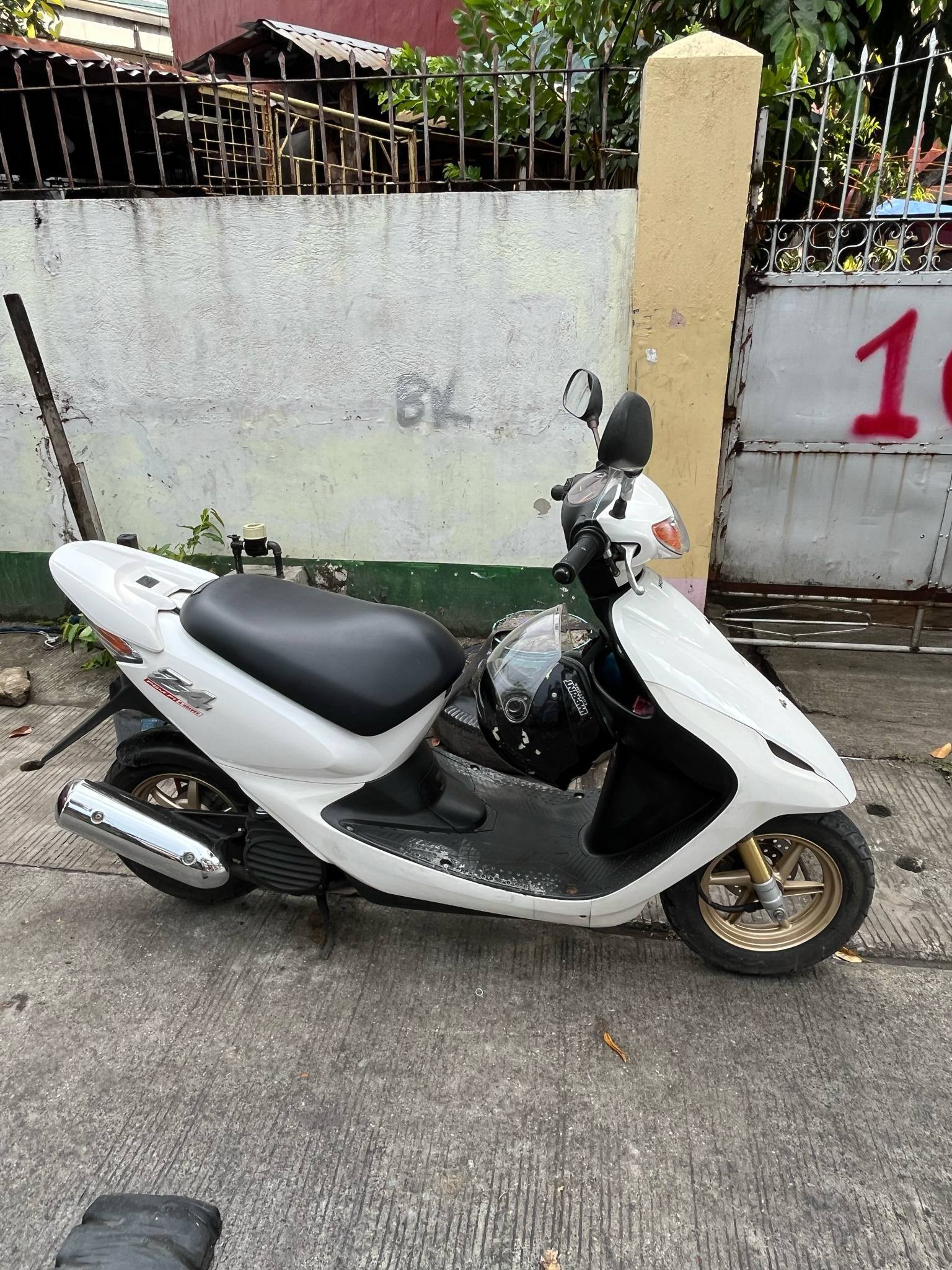 FOR SALE! 68k open for nego‼️ Honda dio z4 watercooled. 5k 