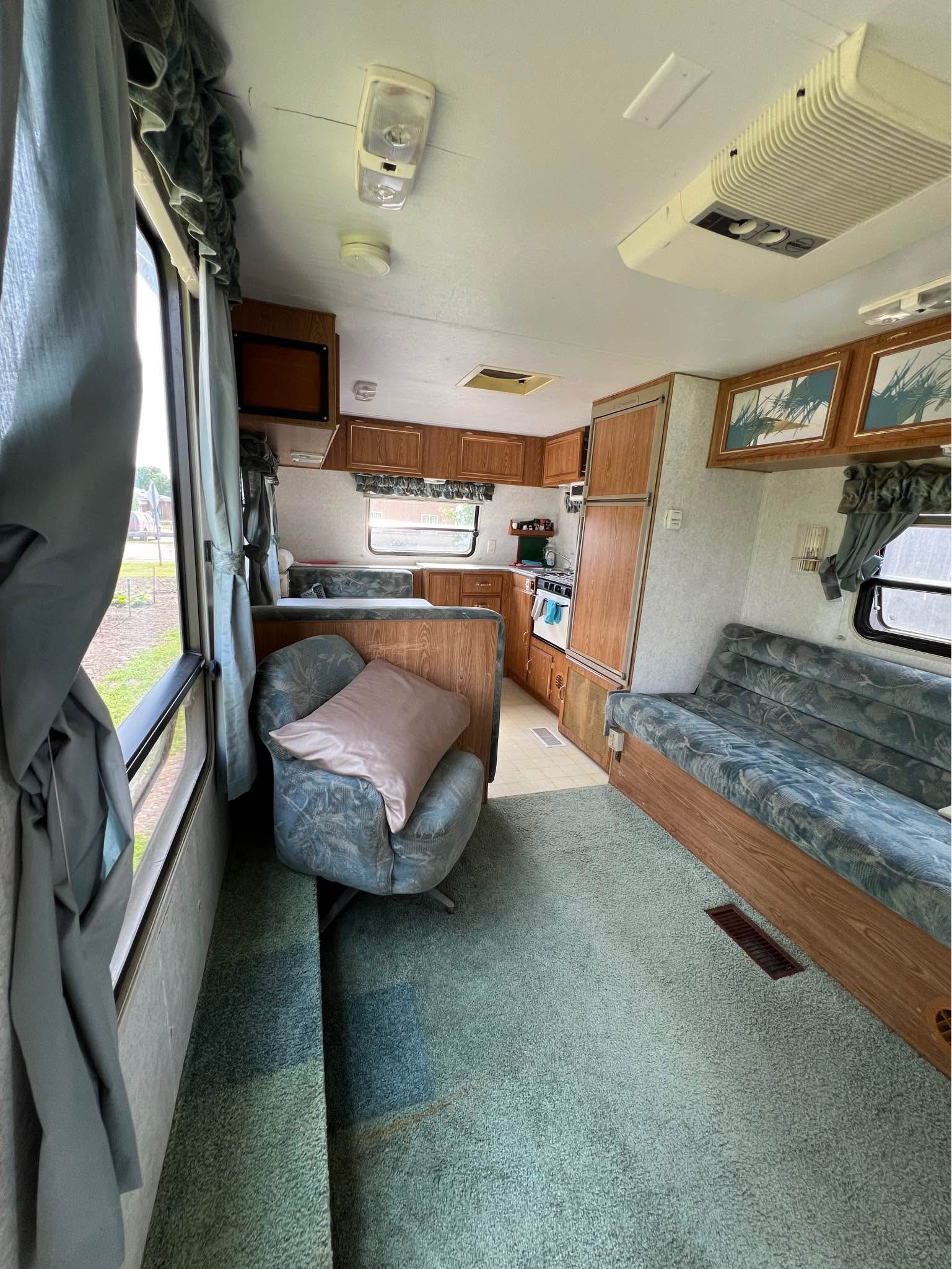 1997 Cruiser RV Camper - RVs & Campers - Carberry, Manitoba | Facebook ...