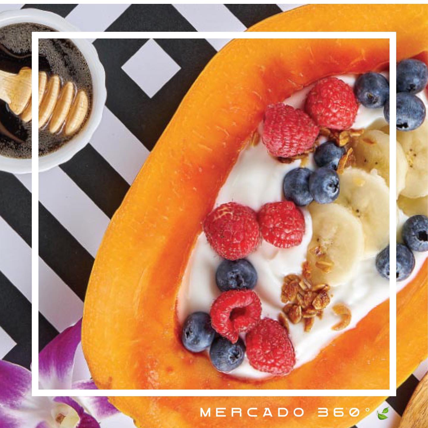 Mercado360 - PAPAYA CON YOGURT Y GRANOLA INGREDIENTES: 1 papaya partida