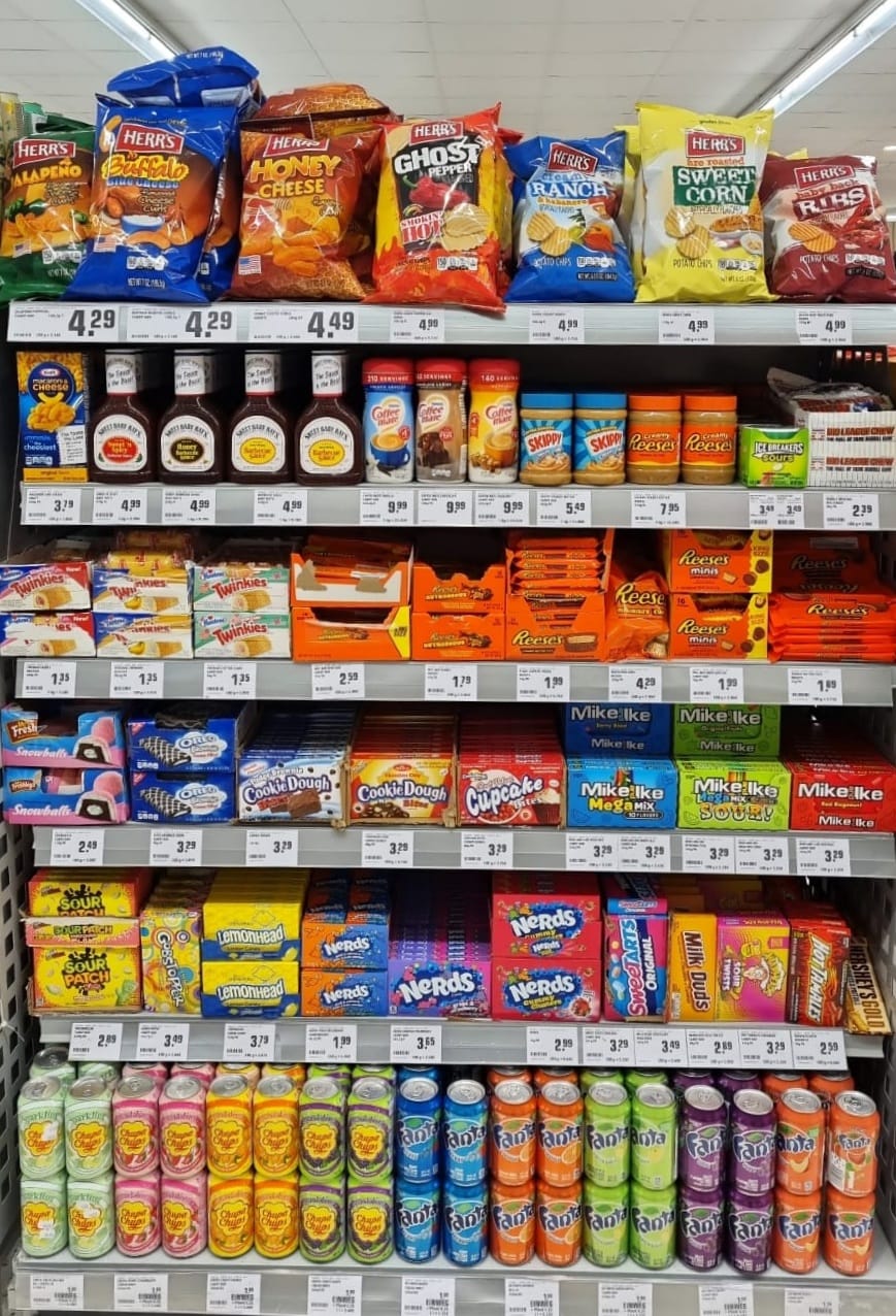 Wir haben unser american candy Regal... - REWE Familie Rohde