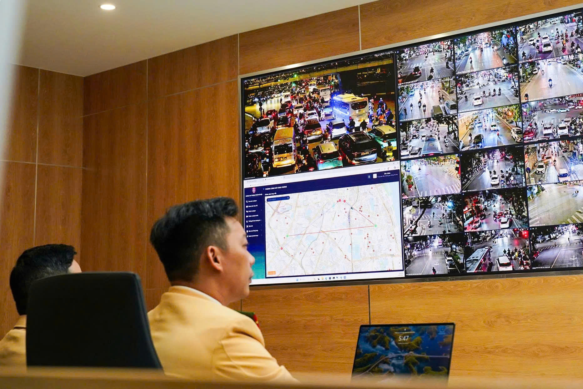 Bytech JSC - 🎥HỆ THÔNG CAMERA AI HÀ NỘI ĐIỀU TIẾT GIAO... | Facebook