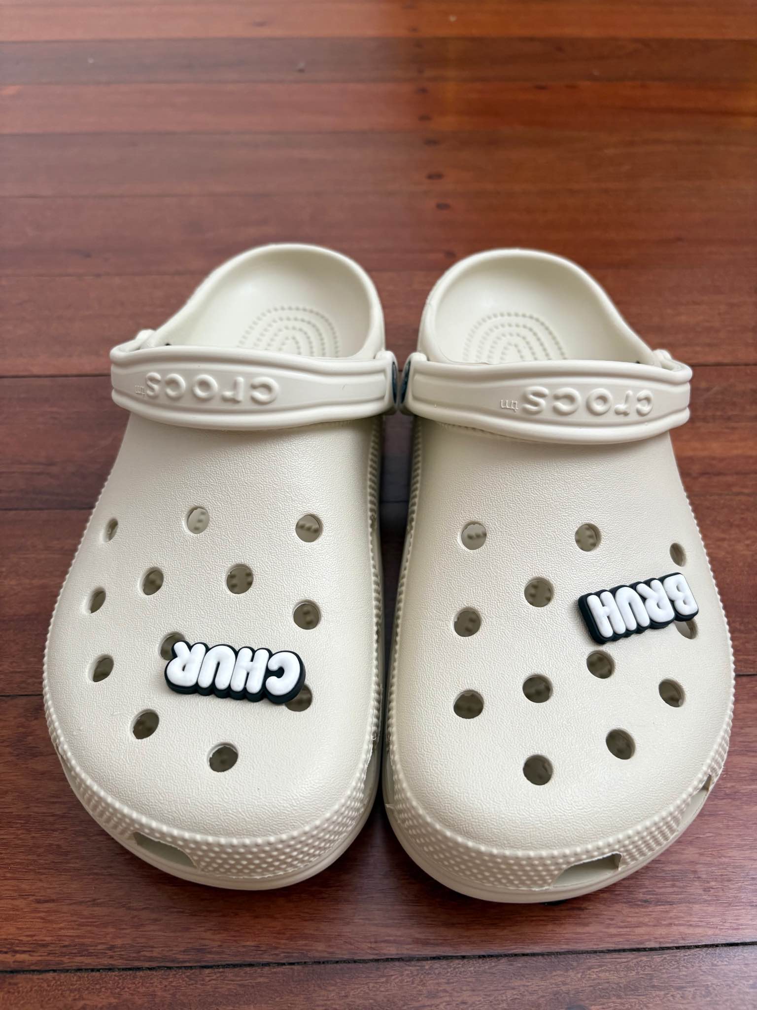 Crocs - Womens 10/Mens 8 UNISEX in the colour BONE. NEW - Sandals ...