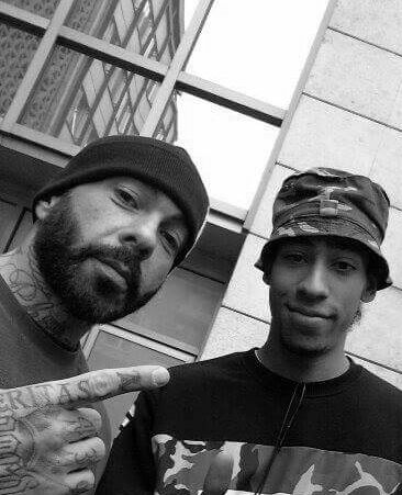 Amani In Meinem Block Wachst Man Auf Mit Hash Und Beton