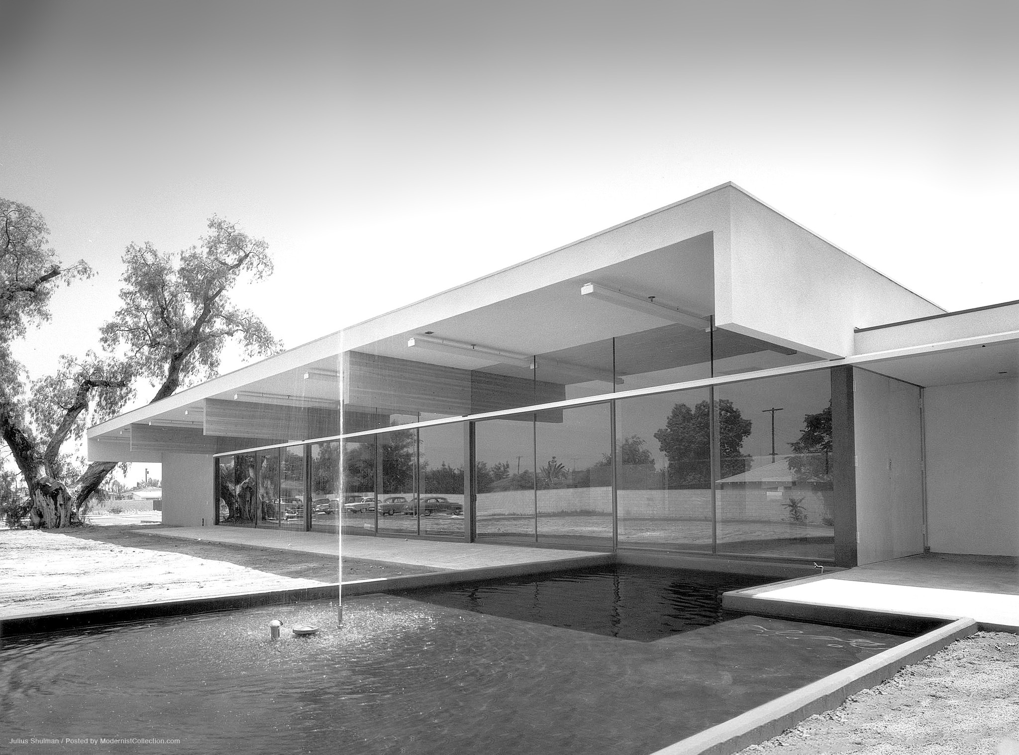 The Modernist - Architect Richard Neutra designed the United Auto ...